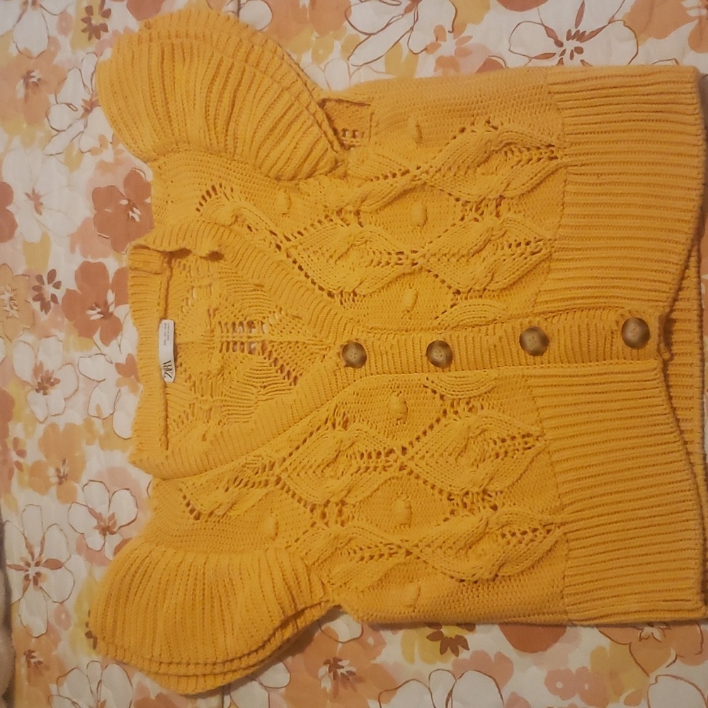 ZARA knitted button up sweater..size large..orange